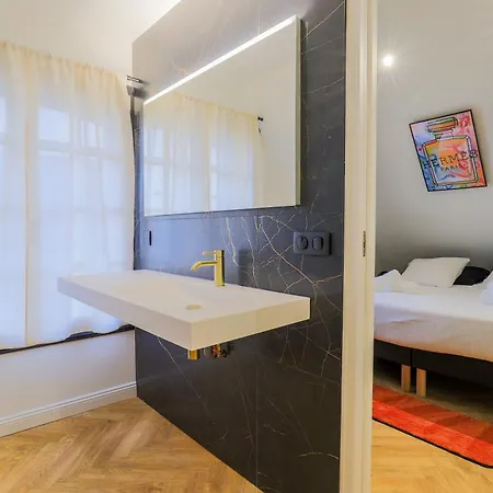 Duplex Colore 6 Personnes Place Des Heros - Vue Beffroi - Centre