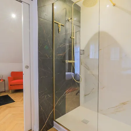 Duplex Colore 6 Personnes Place Des Heros - Vue Beffroi - Centre 公寓