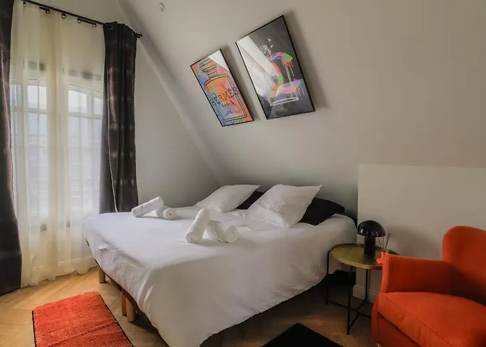 Duplex Coloré 6 Personnes Place Des Héros - Vue Beffroi - Centre *