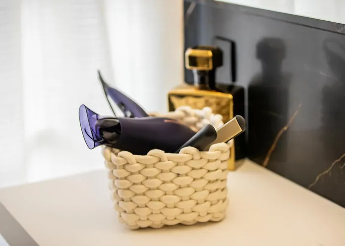 Duplex Coloré 6 Personnes Place Des Héros - Vue Beffroi - Centre Appartamento *